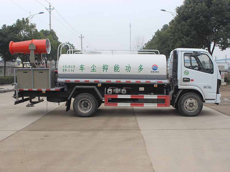 SCS5070TDYEQ-6多功能抑尘车