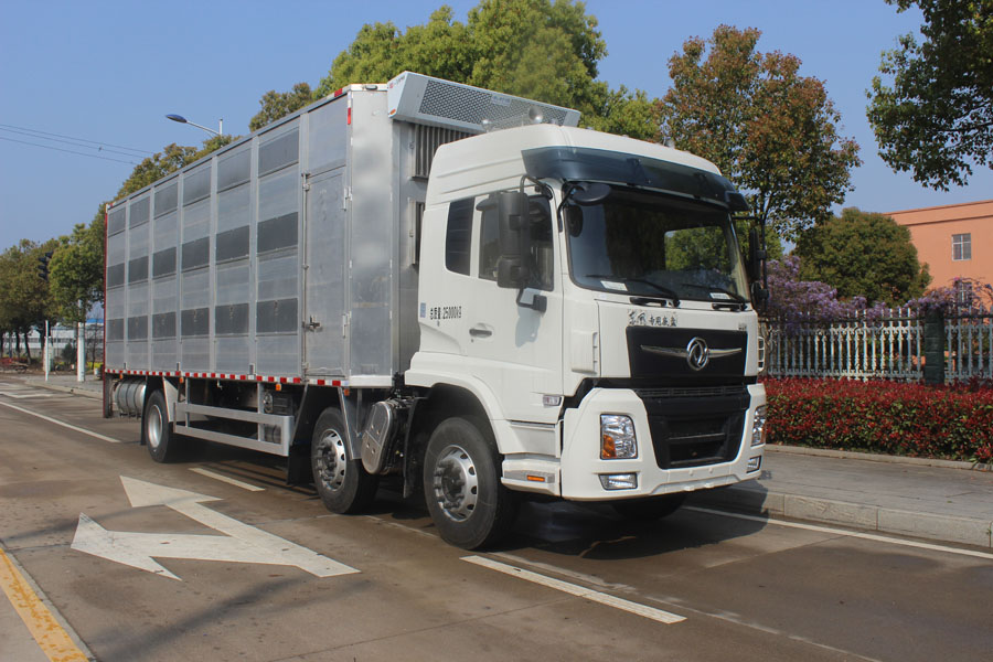 润知星牌SCS5250CCQDFV6型畜禽运输车