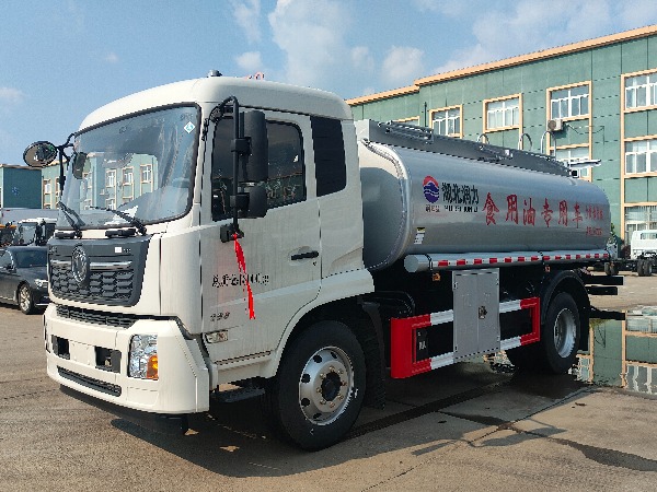 SCS5180GSYDFH6型食用油运输车 （3950/4700轴距 260马力）